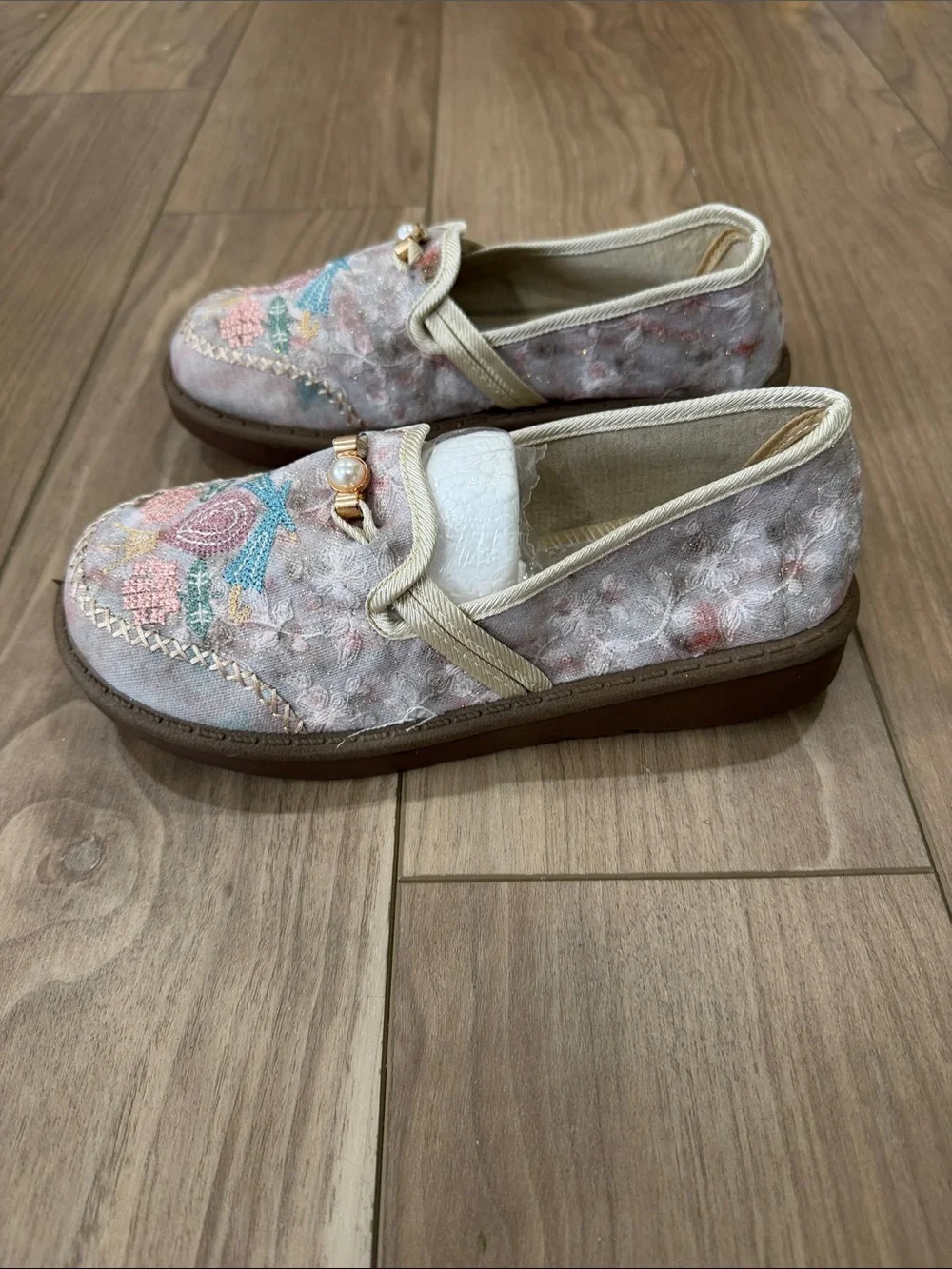 Women’s Embroidered Slip-On Loafers